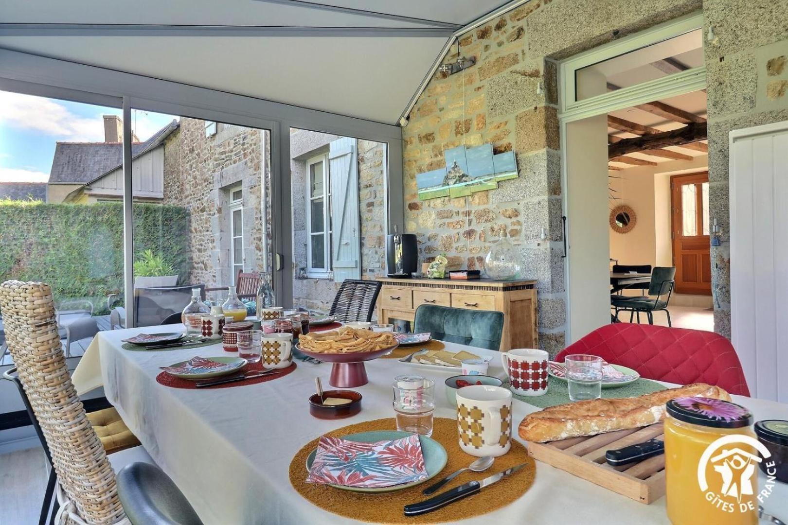 Le Jardin De Quercus Bed & Breakfast Bazouges-la-Pérouse Exterior foto